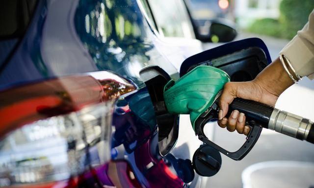 油价调整消息今天4月24日全国加油站调整9295汽油零售价